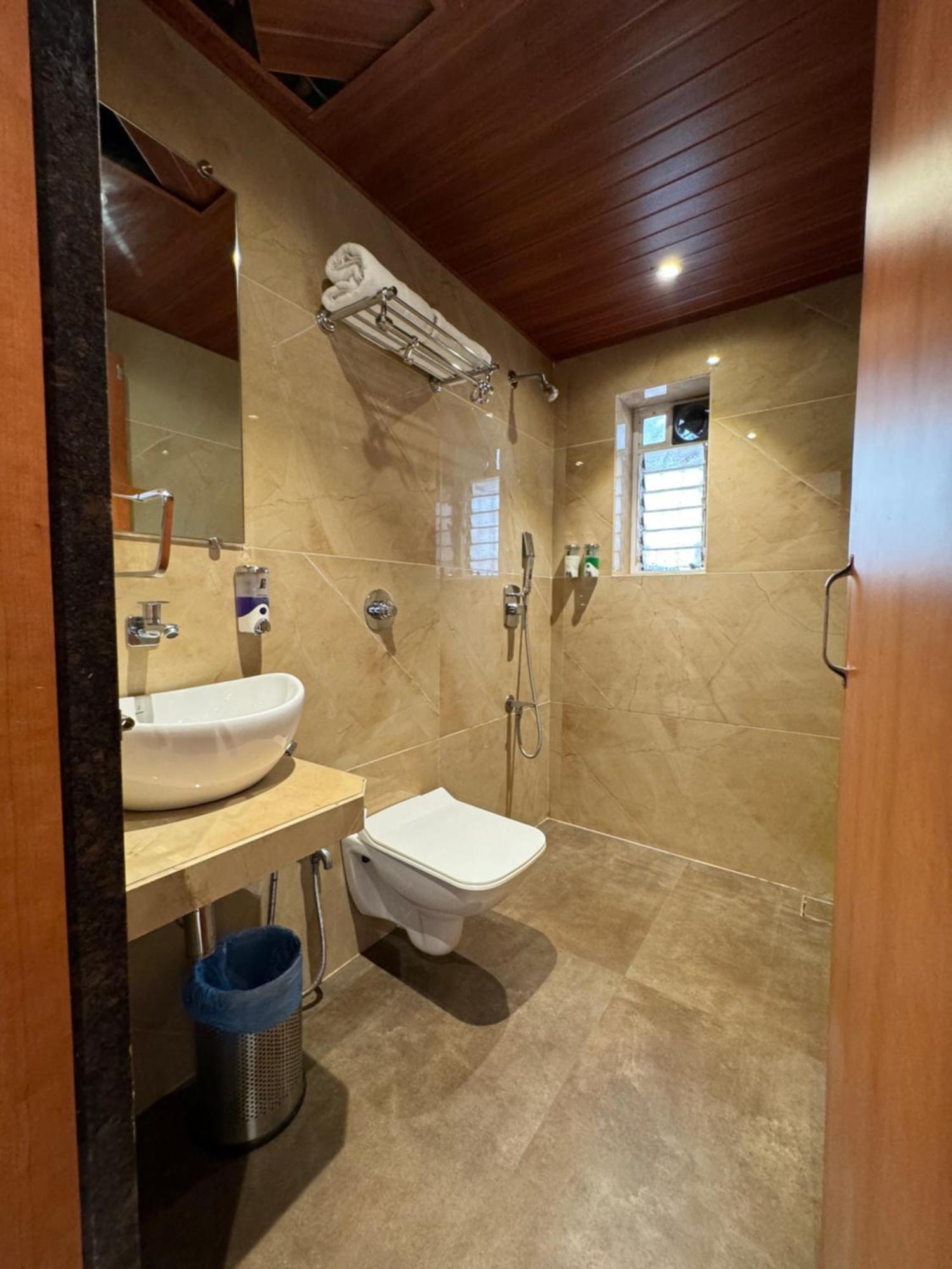 Hotel Galaxy Mumbai Eksteriør bilde