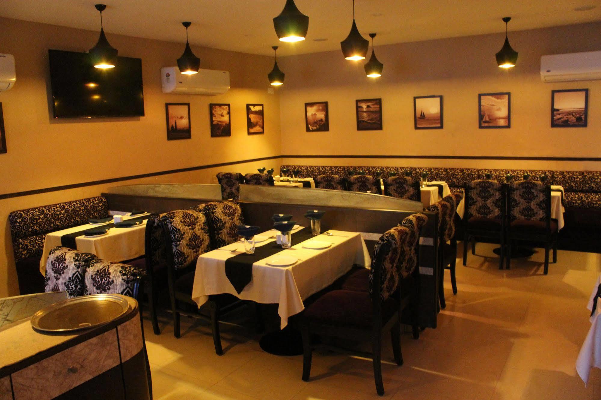 Hotel Galaxy Mumbai Eksteriør bilde