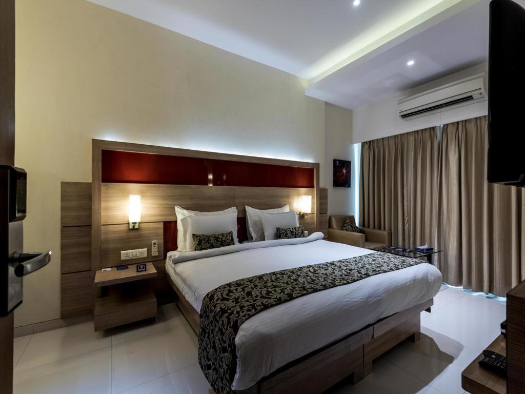Hotel Galaxy Mumbai Eksteriør bilde